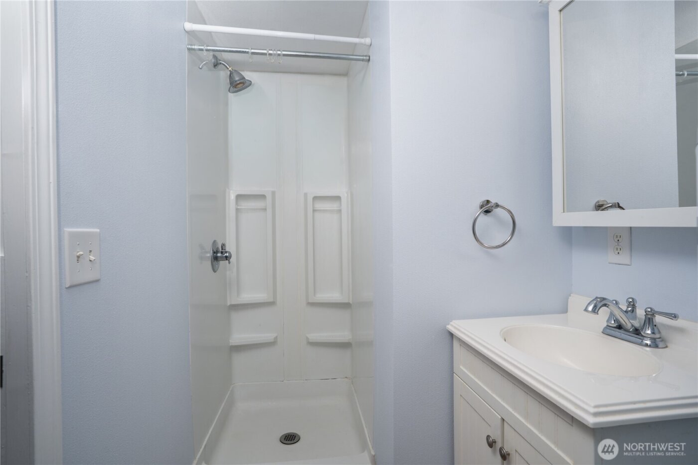 2412 Lexington Street , Steilacoom, WA 98388