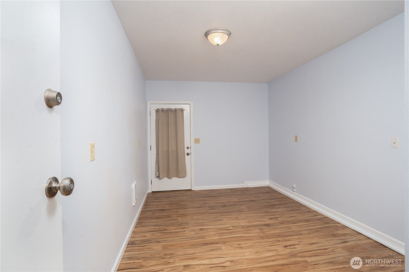 2412 Lexington Street , Steilacoom, WA 98388