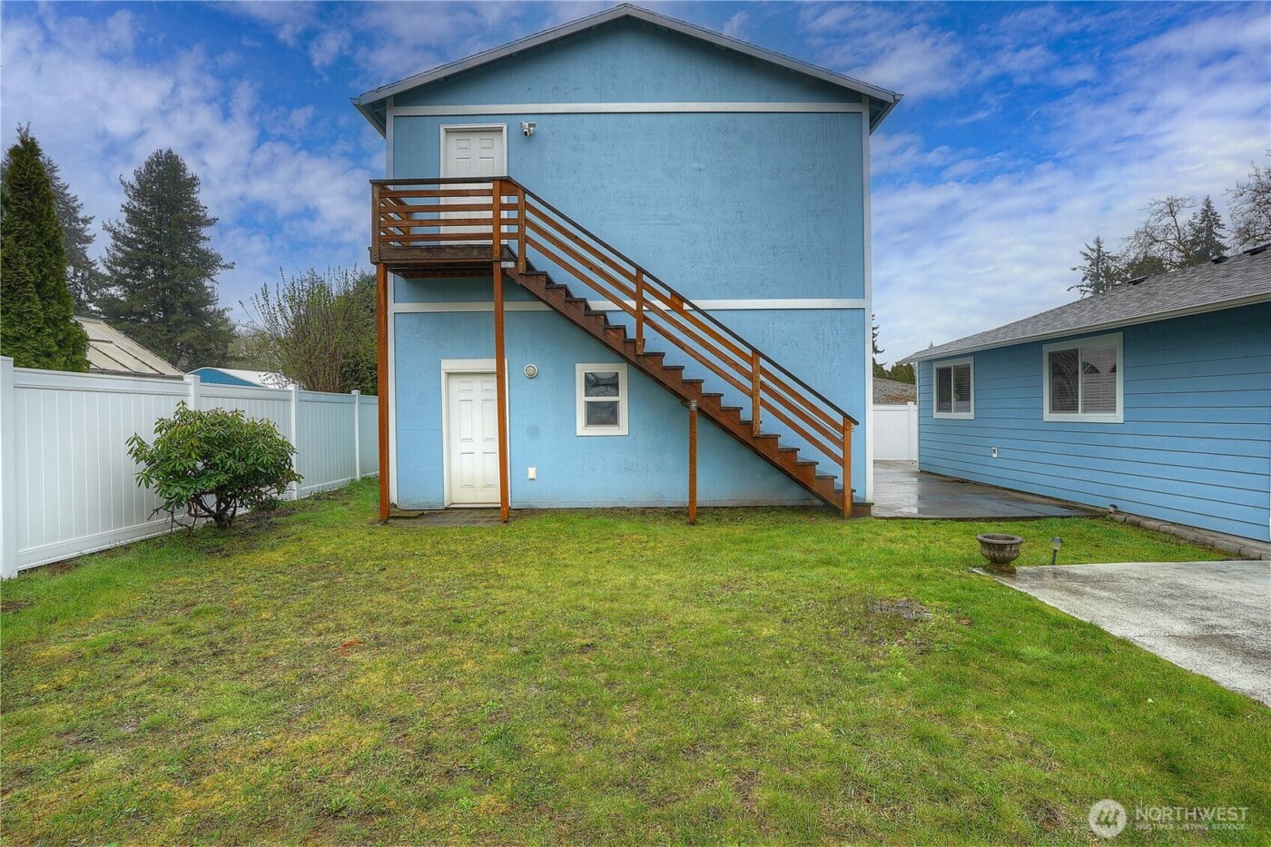 2412 Lexington Street , Steilacoom, WA 98388