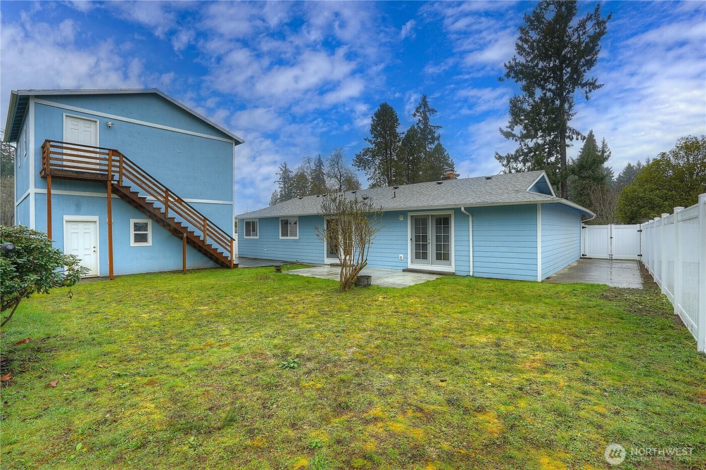2412 Lexington Street , Steilacoom, WA 98388