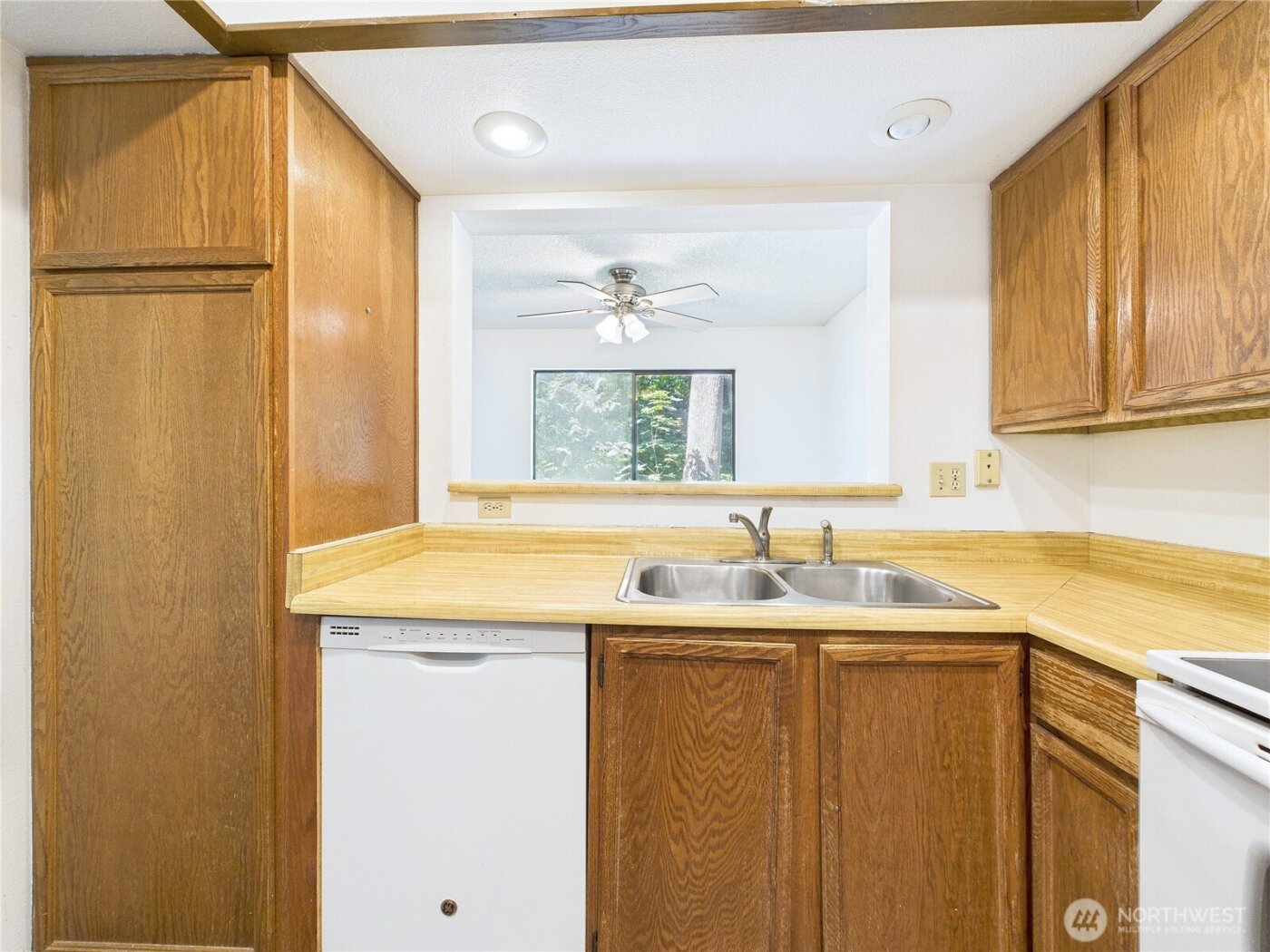 12721 NE 129th Court #F103, Kirkland, WA 98034-3267