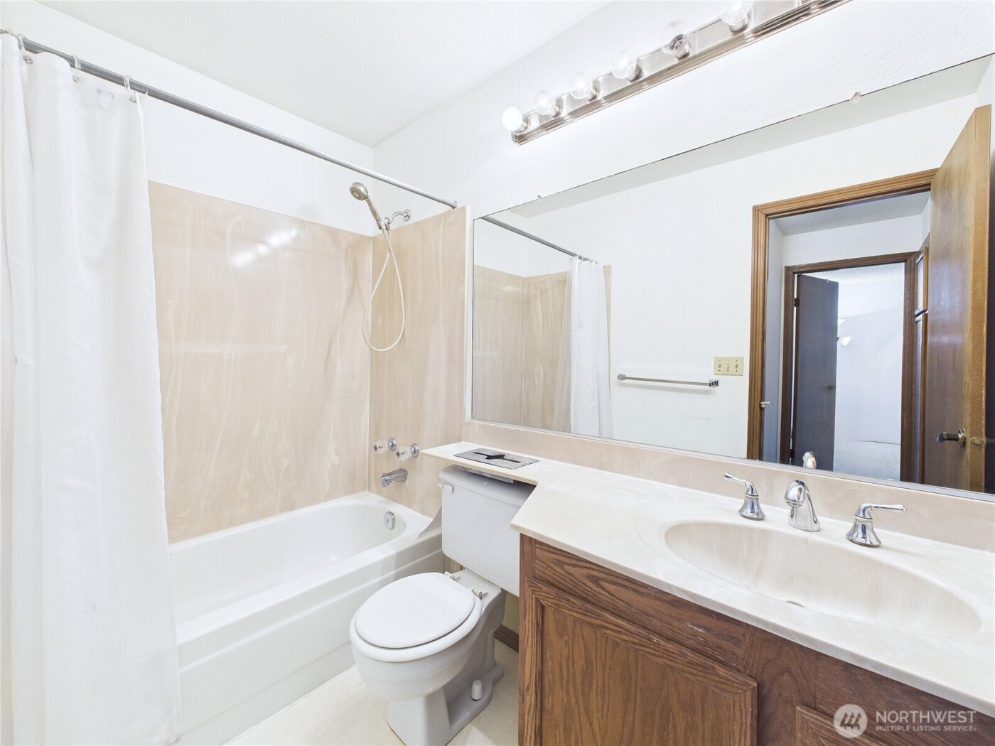 12721 NE 129th Court #F103, Kirkland, WA 98034-3267