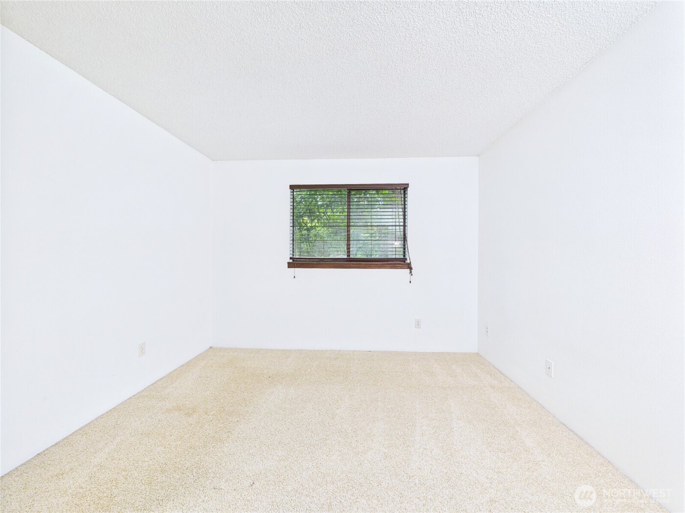 12721 NE 129th Court #F103, Kirkland, WA 98034-3267