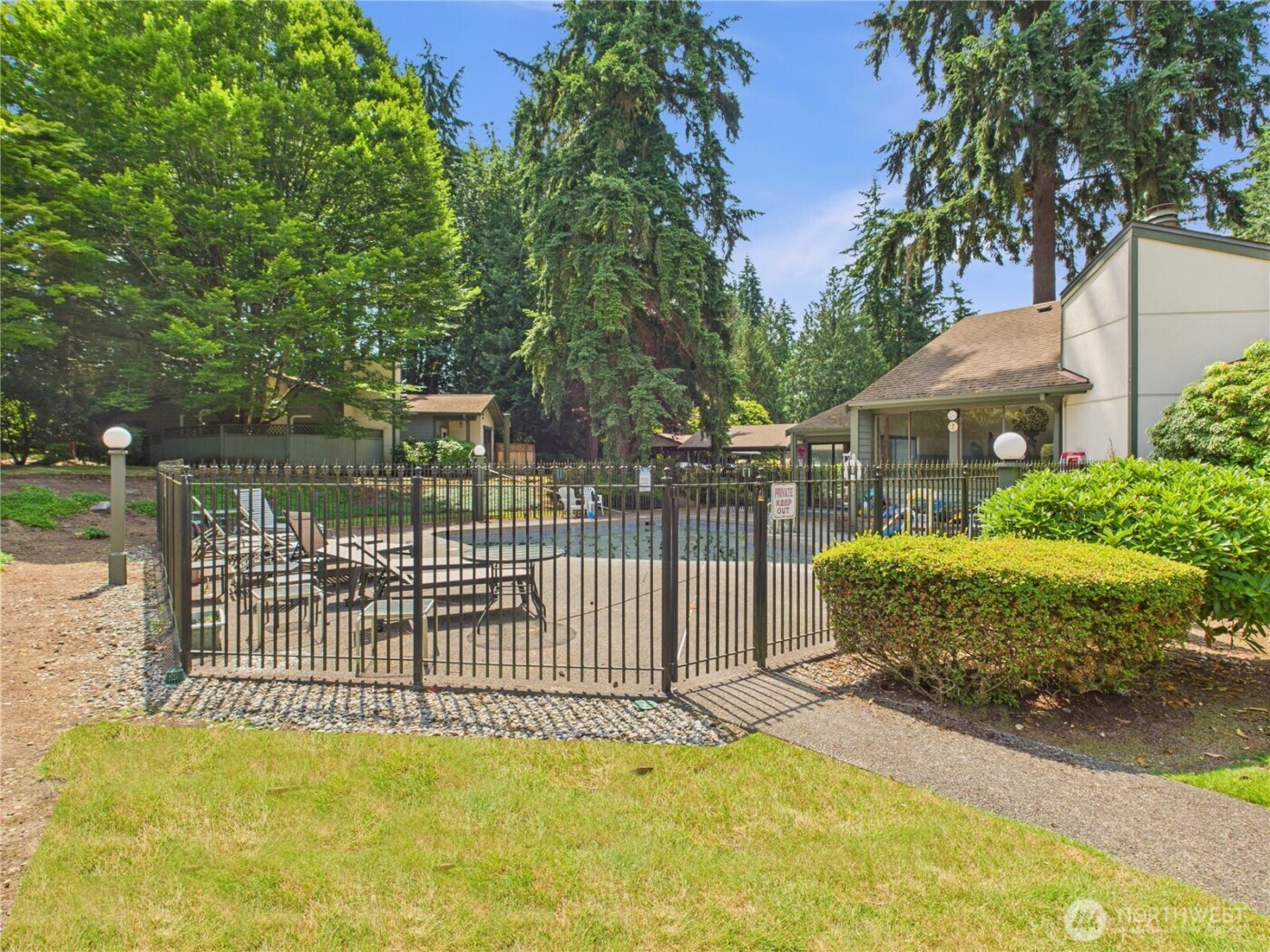 12721 NE 129th Court #F103, Kirkland, WA 98034-3267