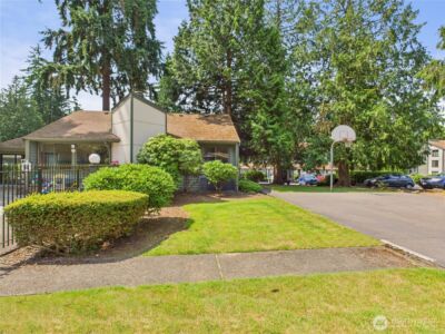12721 NE 129th Court #F103, Kirkland, WA 98034-3267 - Photo 35