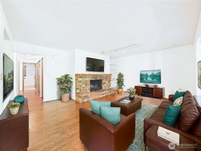 12721 NE 129th Court #F103, Kirkland, WA 98034-3267 - Photo 4