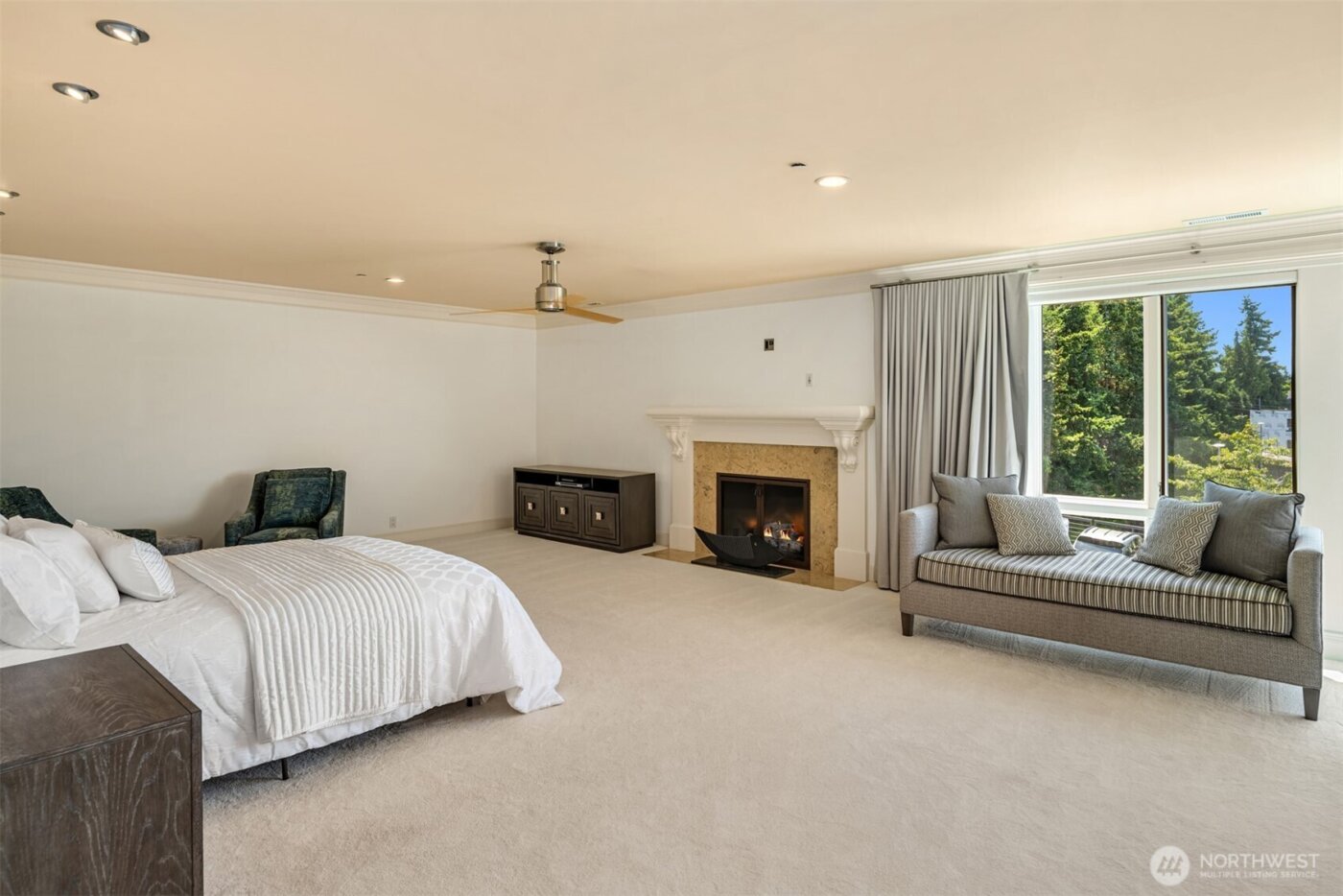 10132 NE 59th Street #C, Kirkland, WA 98033