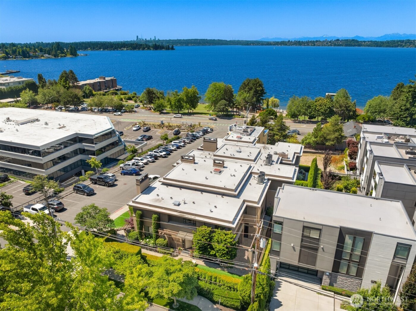 10132 NE 59th Street #C, Kirkland, WA 98033