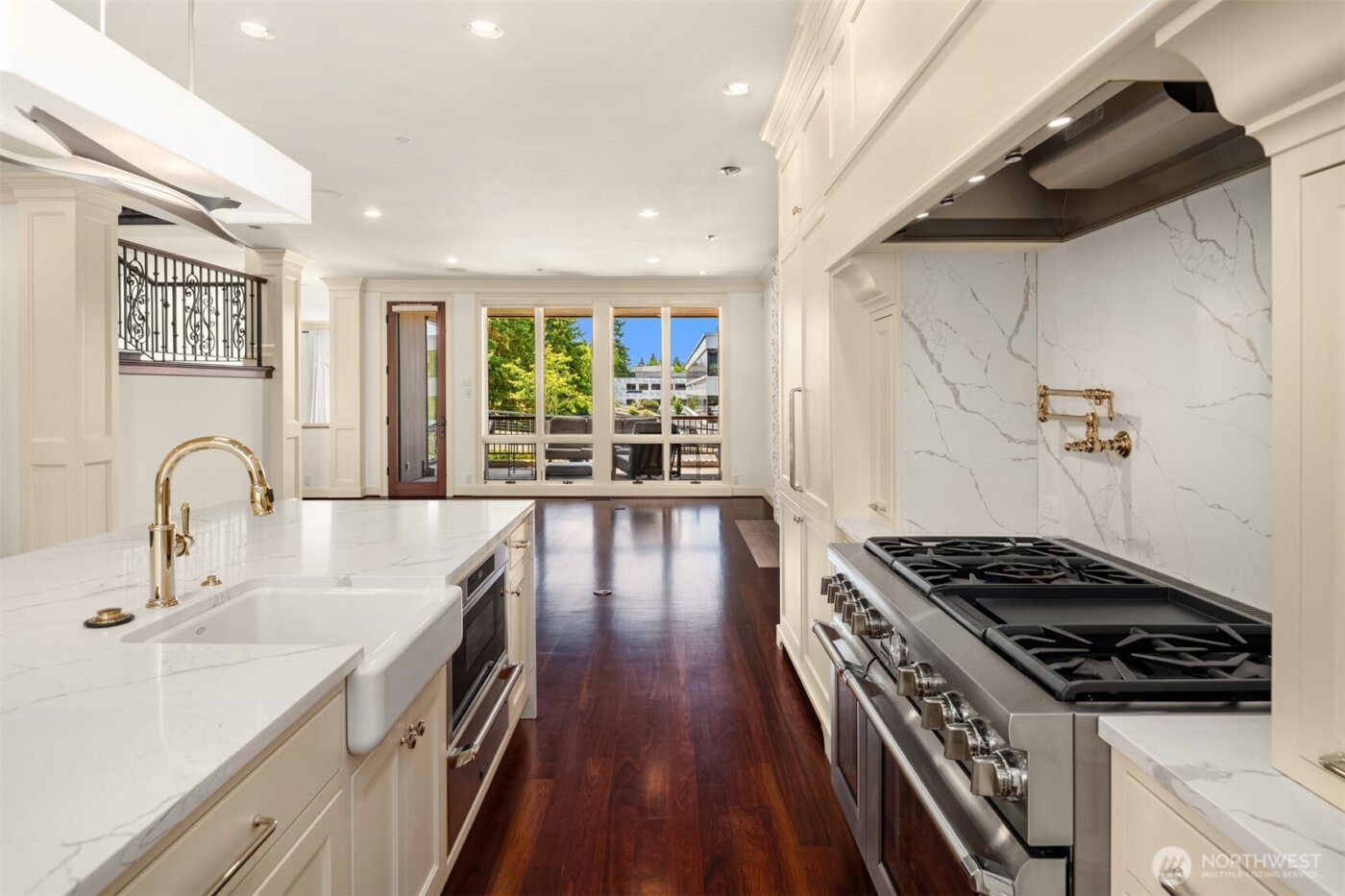 10132 NE 59th Street #C, Kirkland, WA 98033