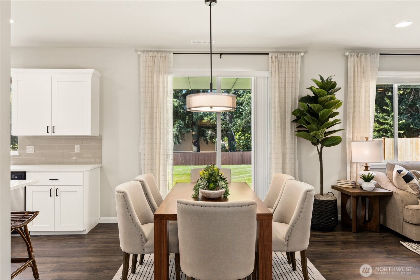 26911 30th Place S #10, Kent, WA 98032