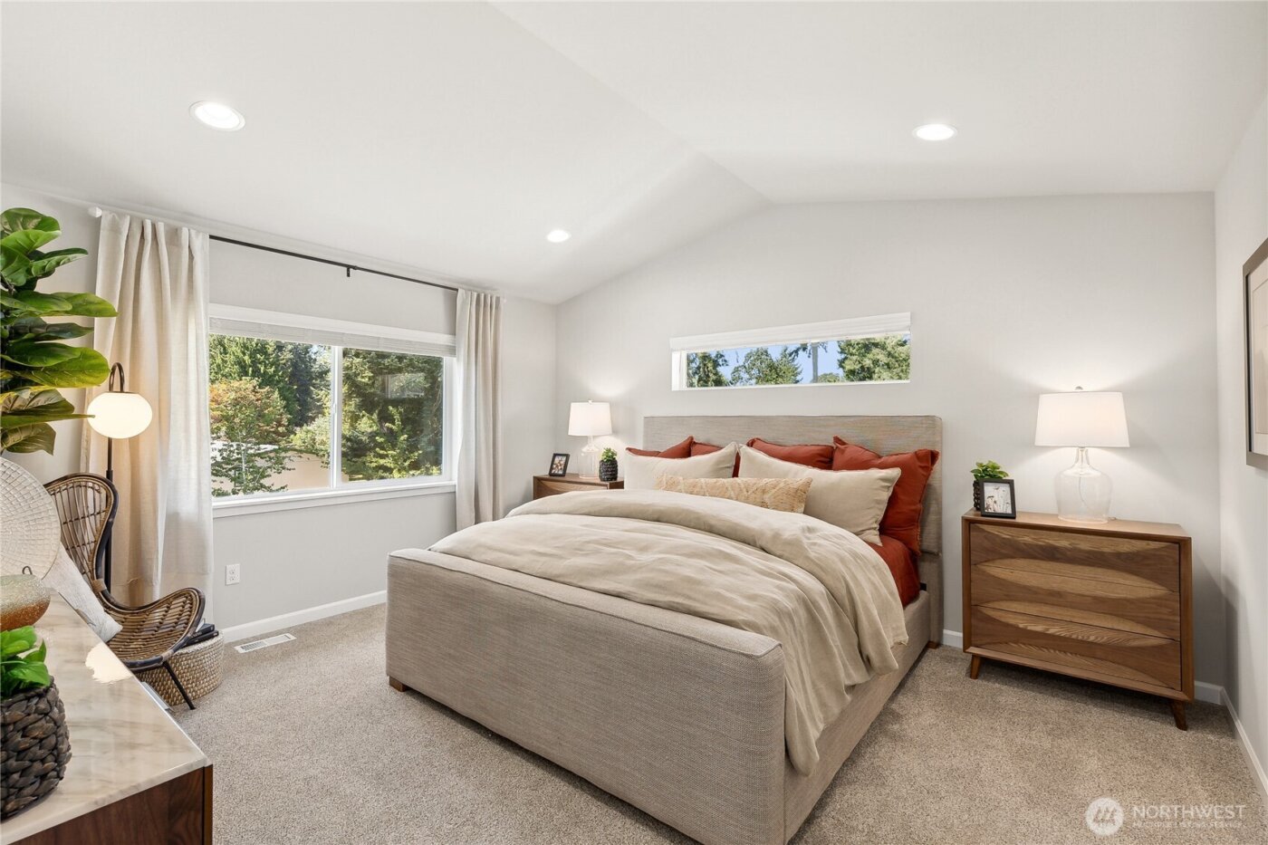 26911 30th Place S #10, Kent, WA 98032