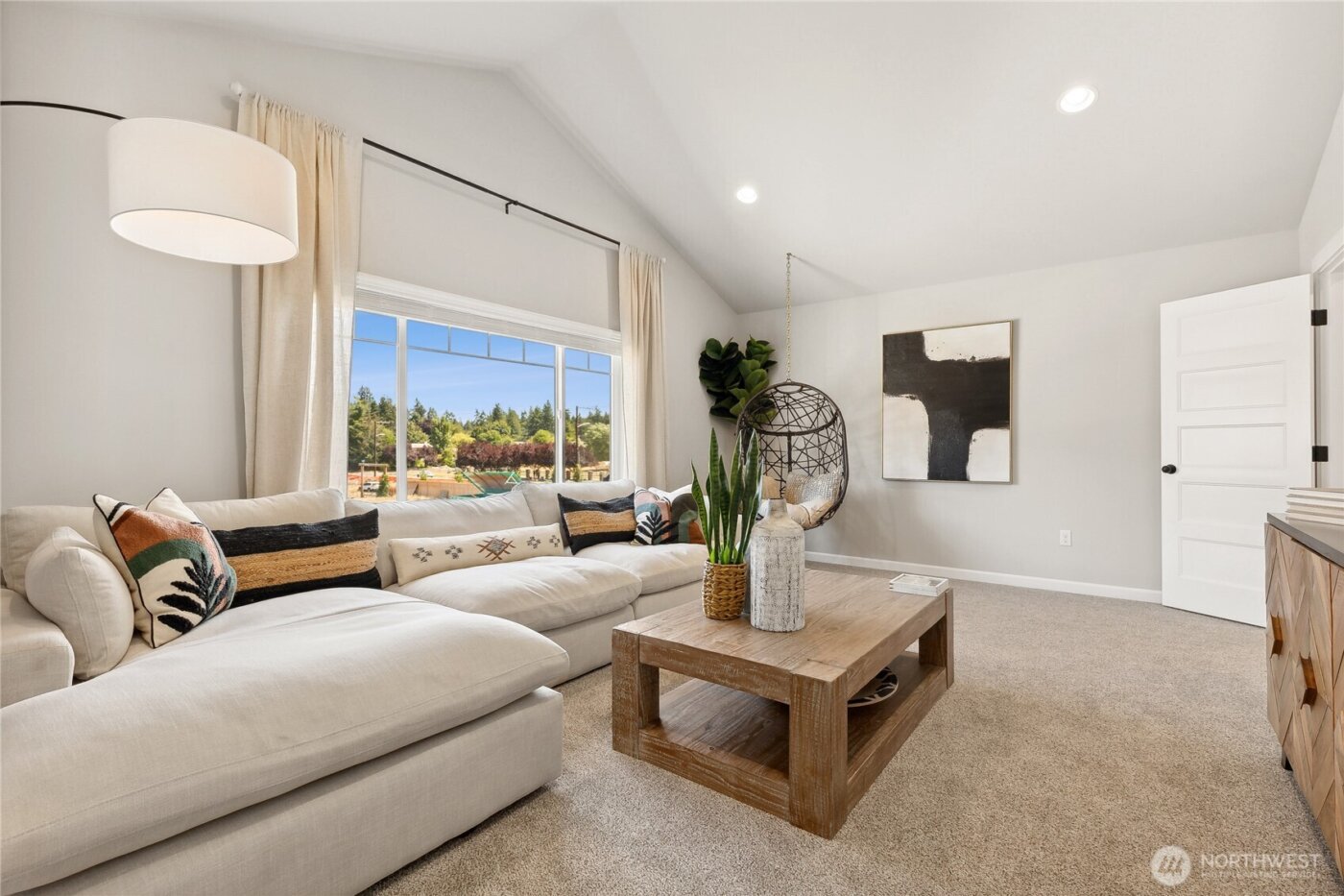 26911 30th Place S #10, Kent, WA 98032