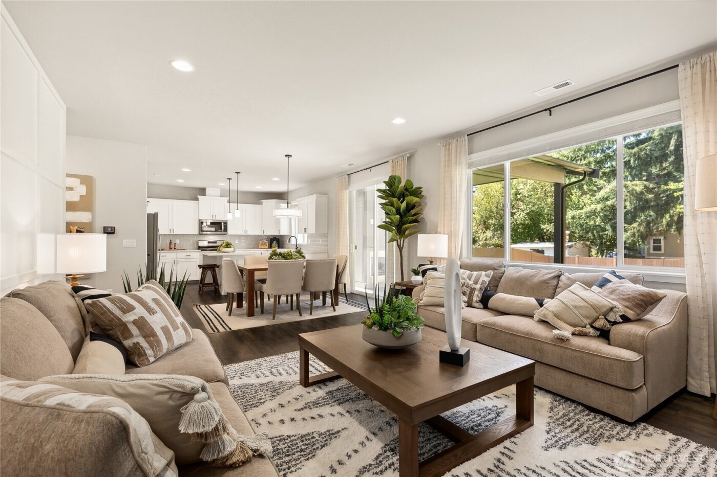 26911 30th Place S #10, Kent, WA 98032