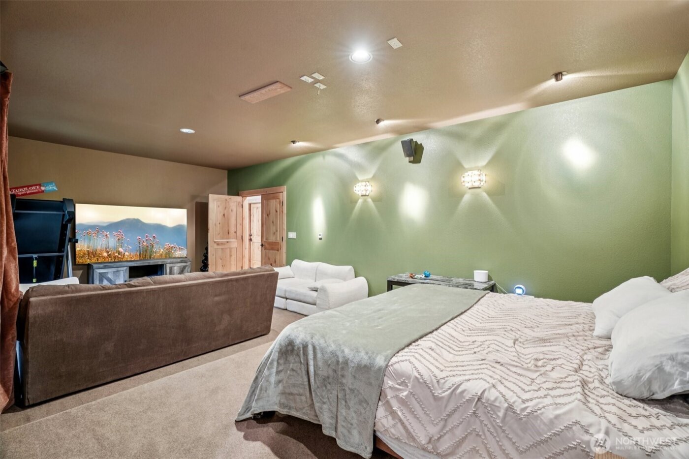 12692 Washougal River Road , Washougal, WA 98671