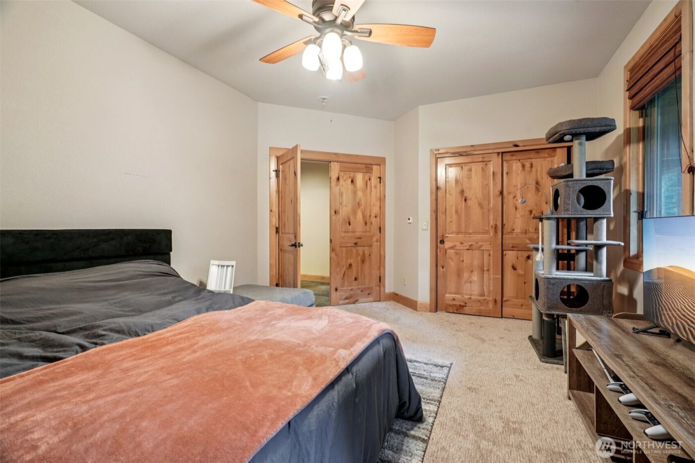 12692 Washougal River Road , Washougal, WA 98671