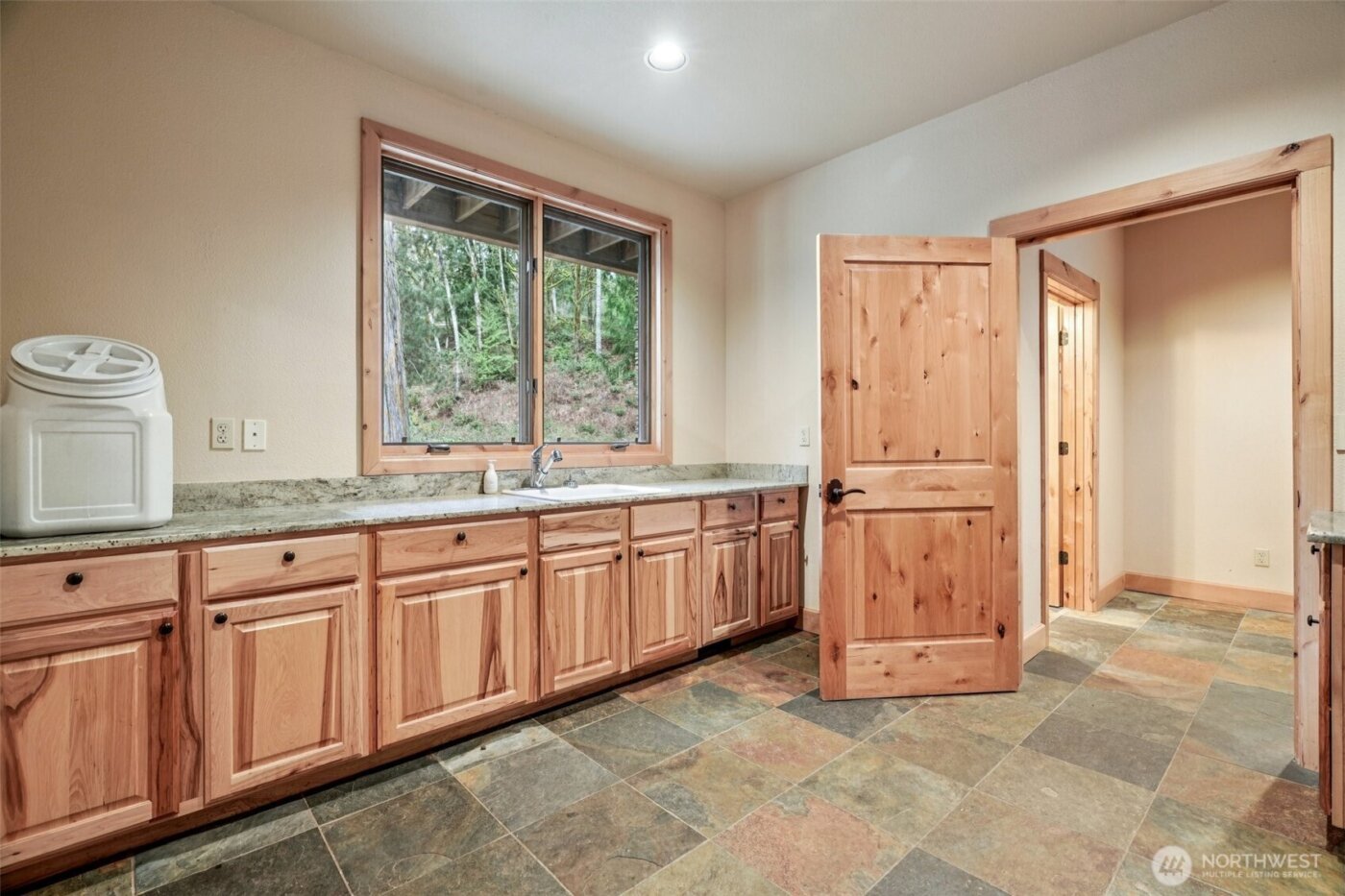 12692 Washougal River Road , Washougal, WA 98671