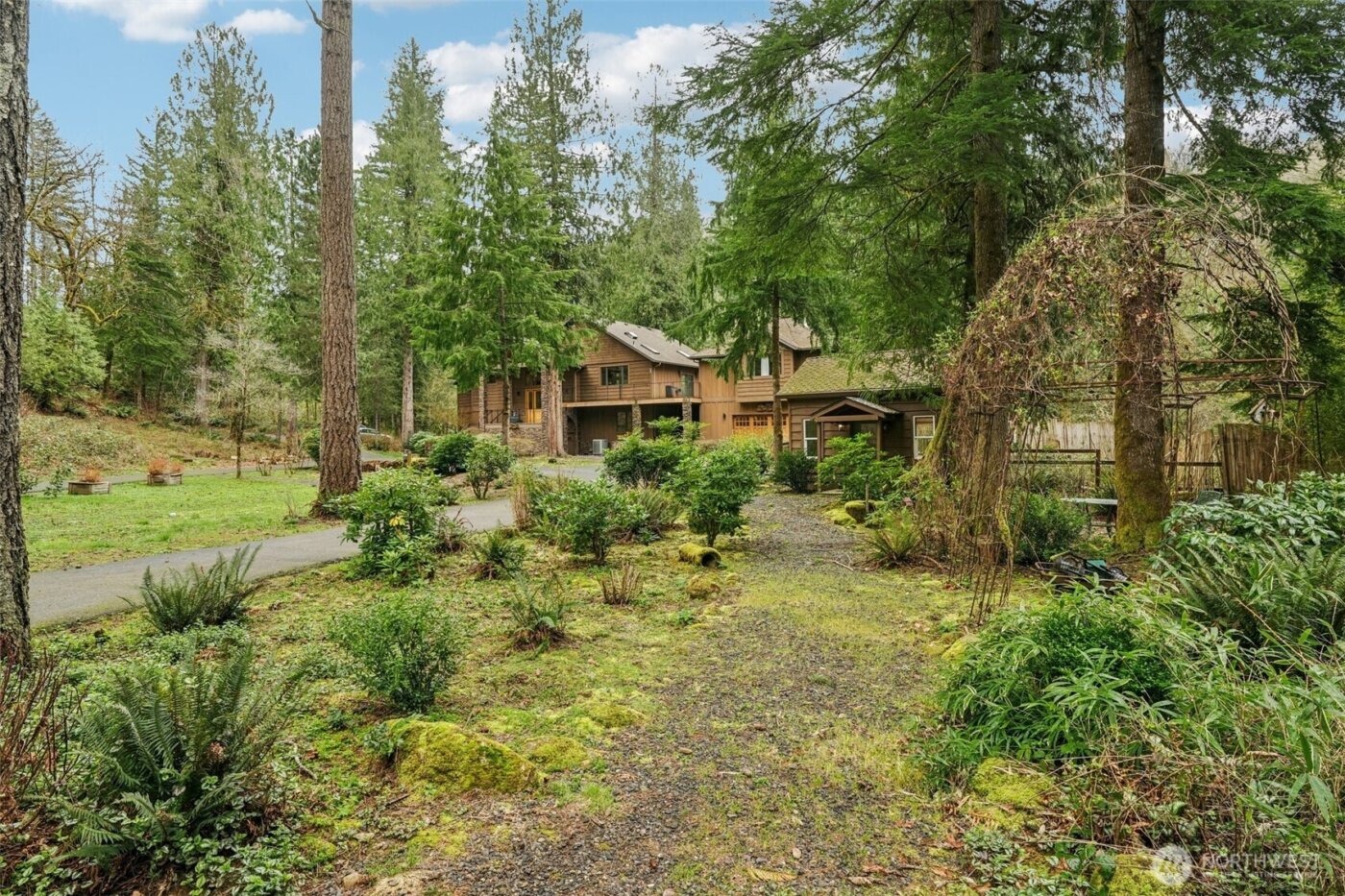 12692 Washougal River Road , Washougal, WA 98671