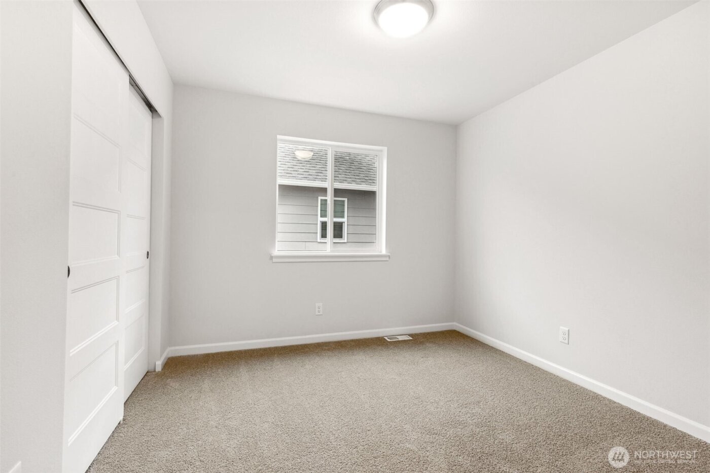 27106 30th Place S #28, Kent, WA 98032