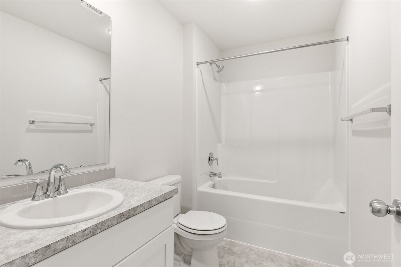 27106 30th Place S #28, Kent, WA 98032