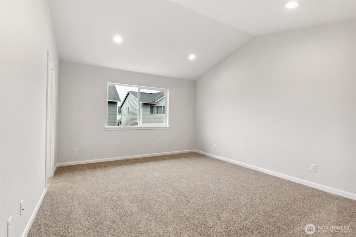 27106 30th Place S #28, Kent, WA 98032