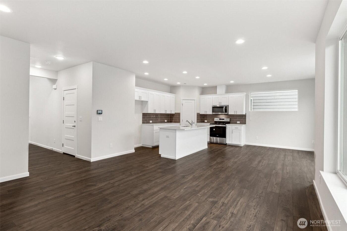 27106 30th Place S #28, Kent, WA 98032