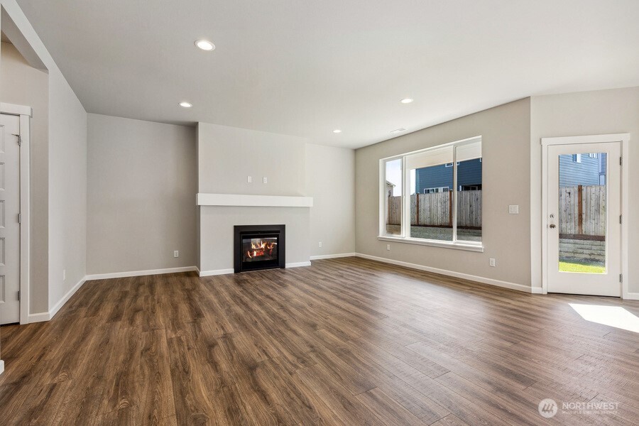 14222 Jensen Drive SE #305, Yelm, WA 98597