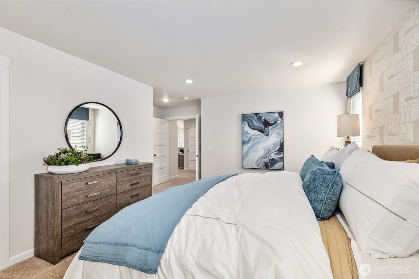 27018 30th Place S #32, Kent, WA 98032