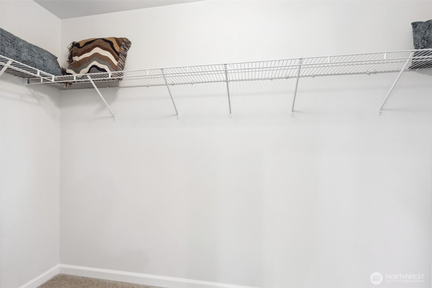 27018 30th Place S #32, Kent, WA 98032