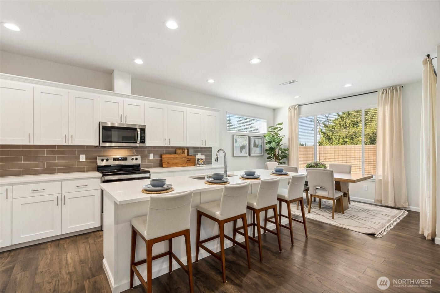 27018 30th Place S #32, Kent, WA 98032