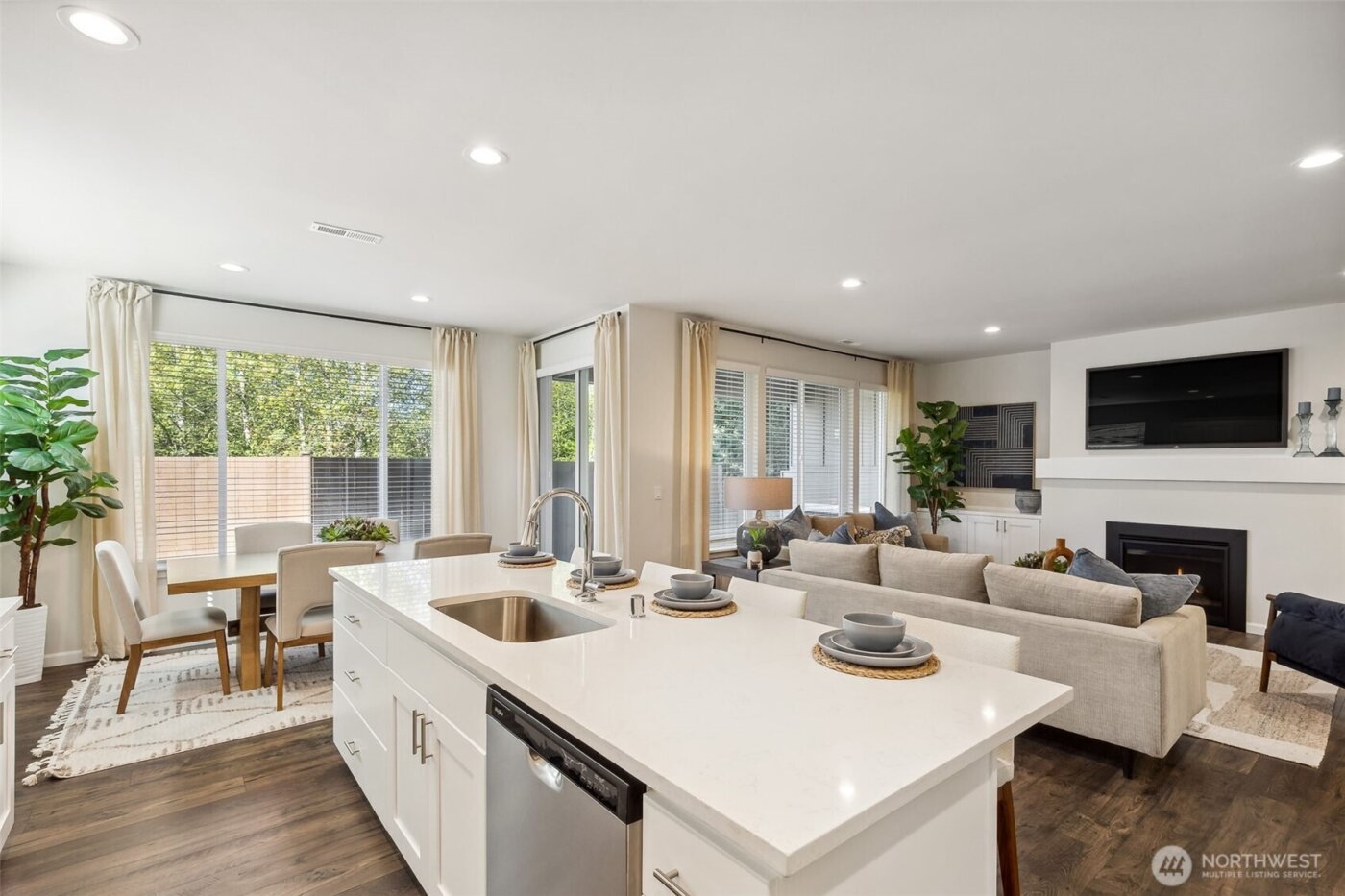 27018 30th Place S #32, Kent, WA 98032