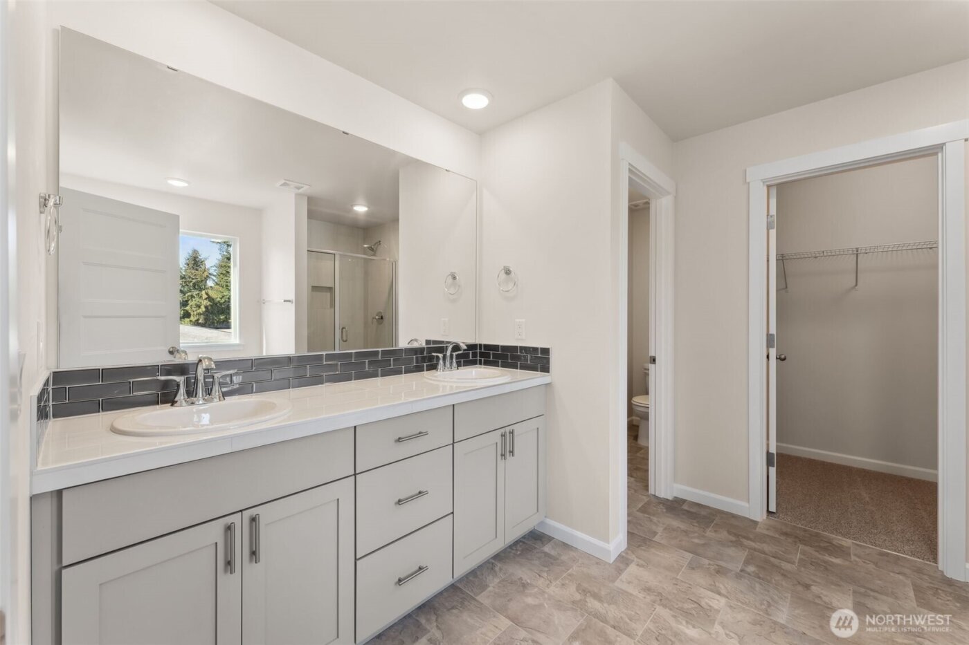 26910 30th Place S #39, Kent, WA 98032