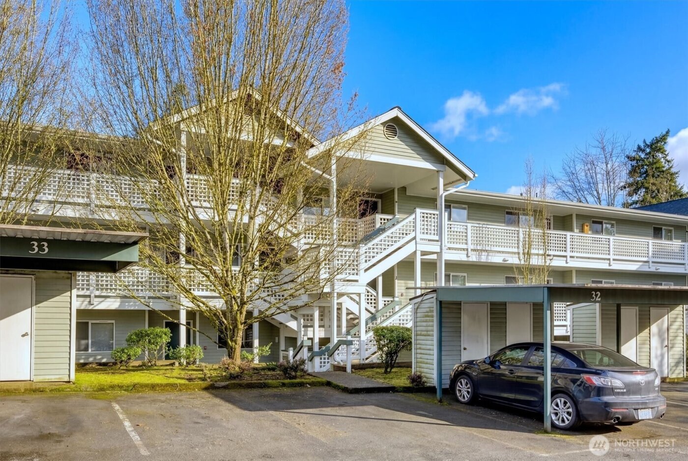 12323 NE 97th Street #O, Kirkland, WA 98033