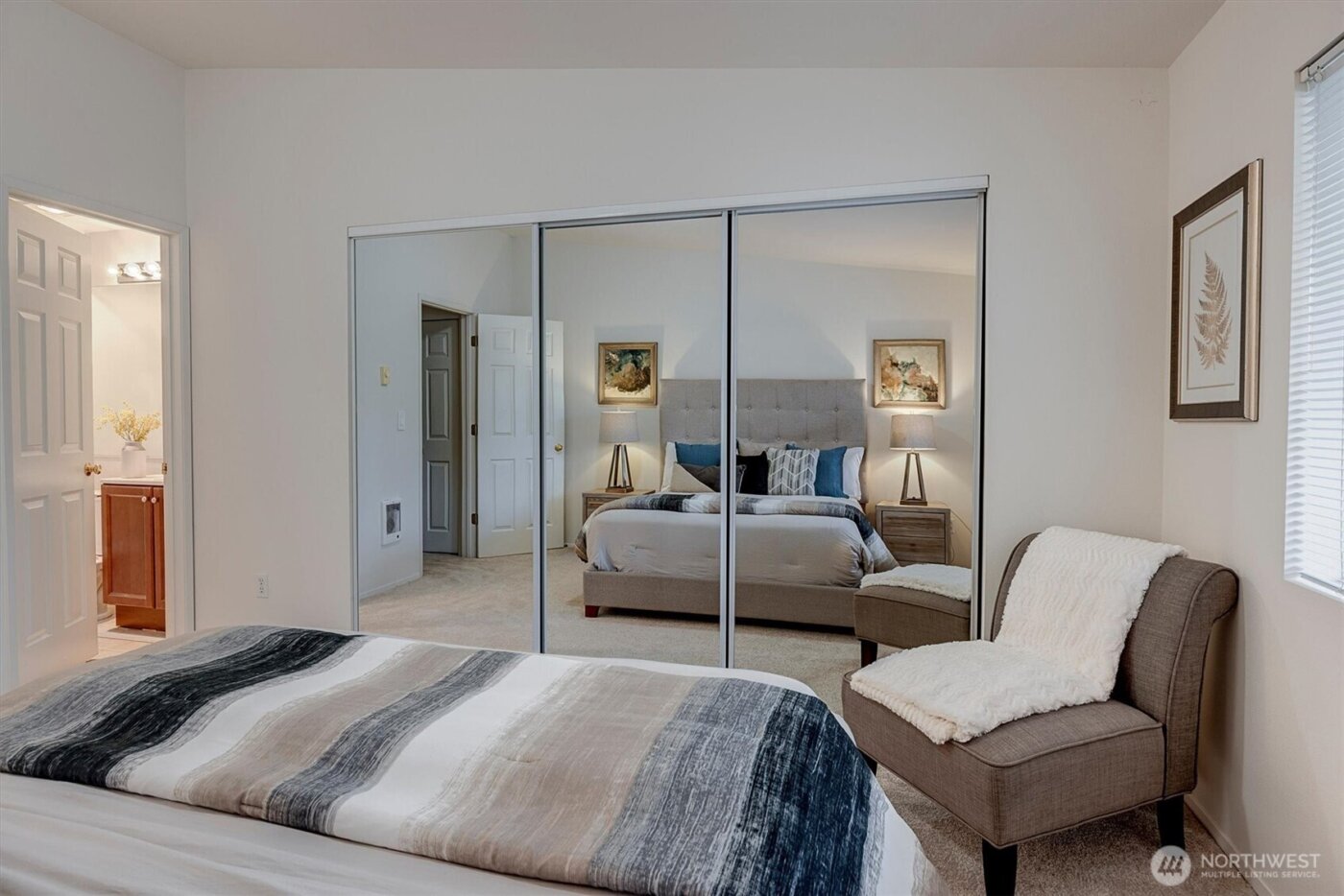 12323 NE 97th Street #O, Kirkland, WA 98033