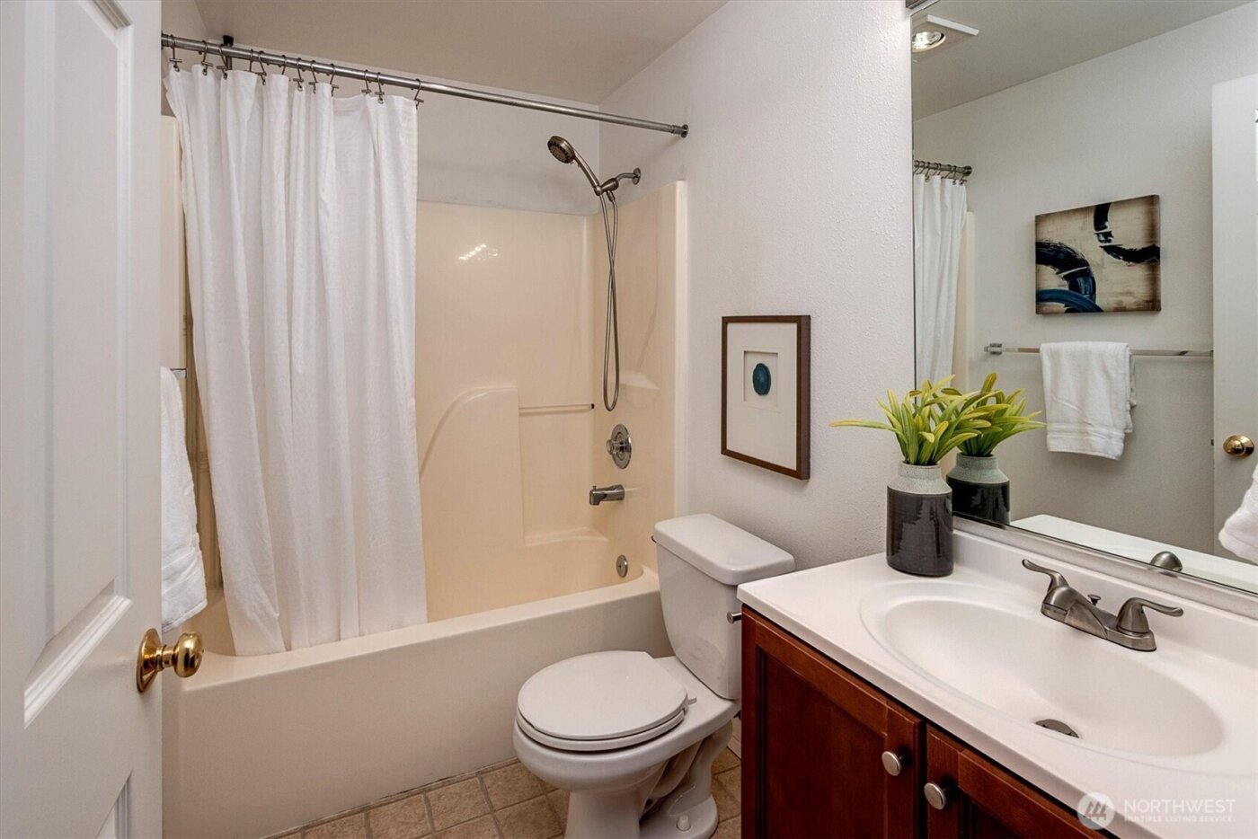 12323 NE 97th Street #O, Kirkland, WA 98033