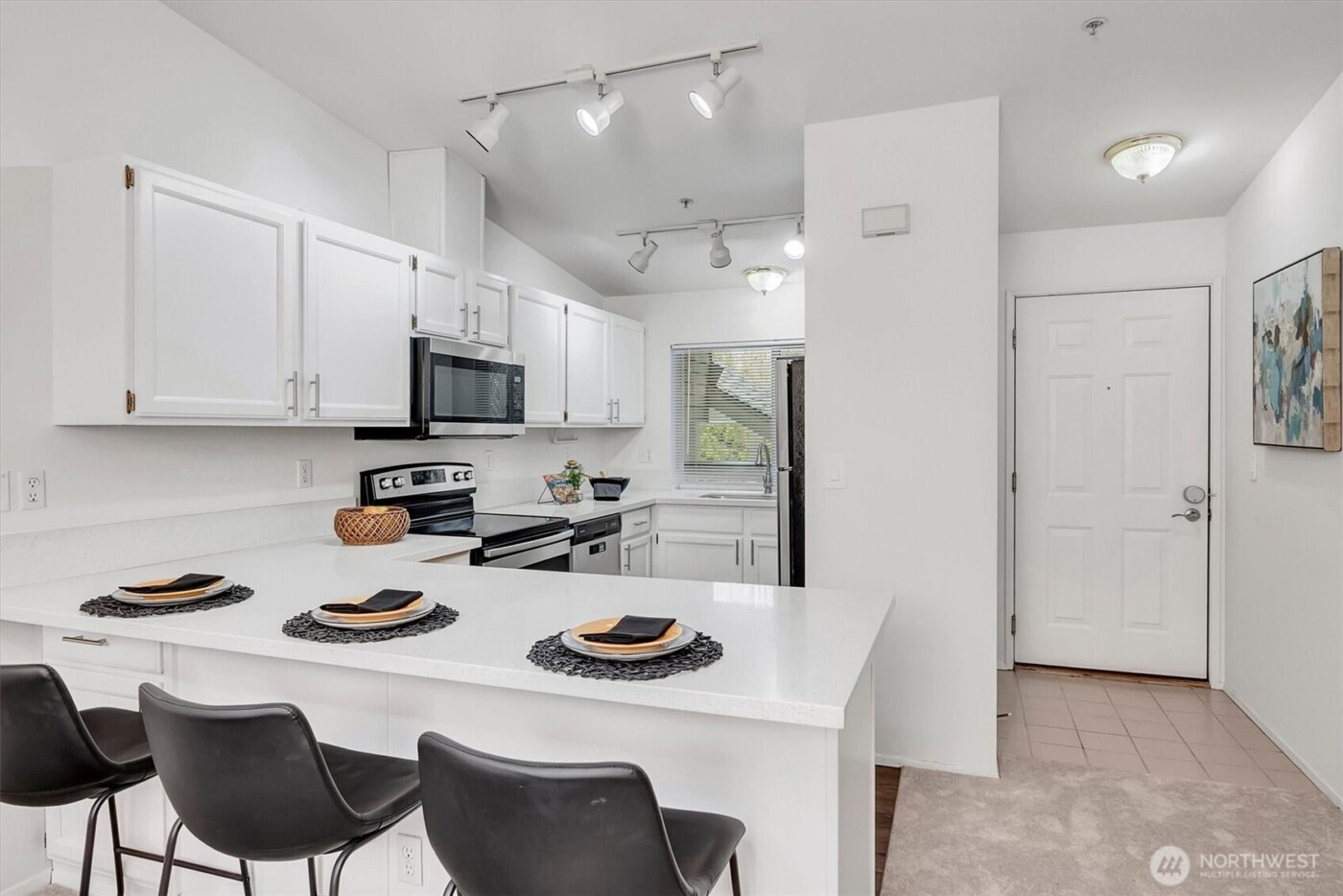 12323 NE 97th Street #O, Kirkland, WA 98033