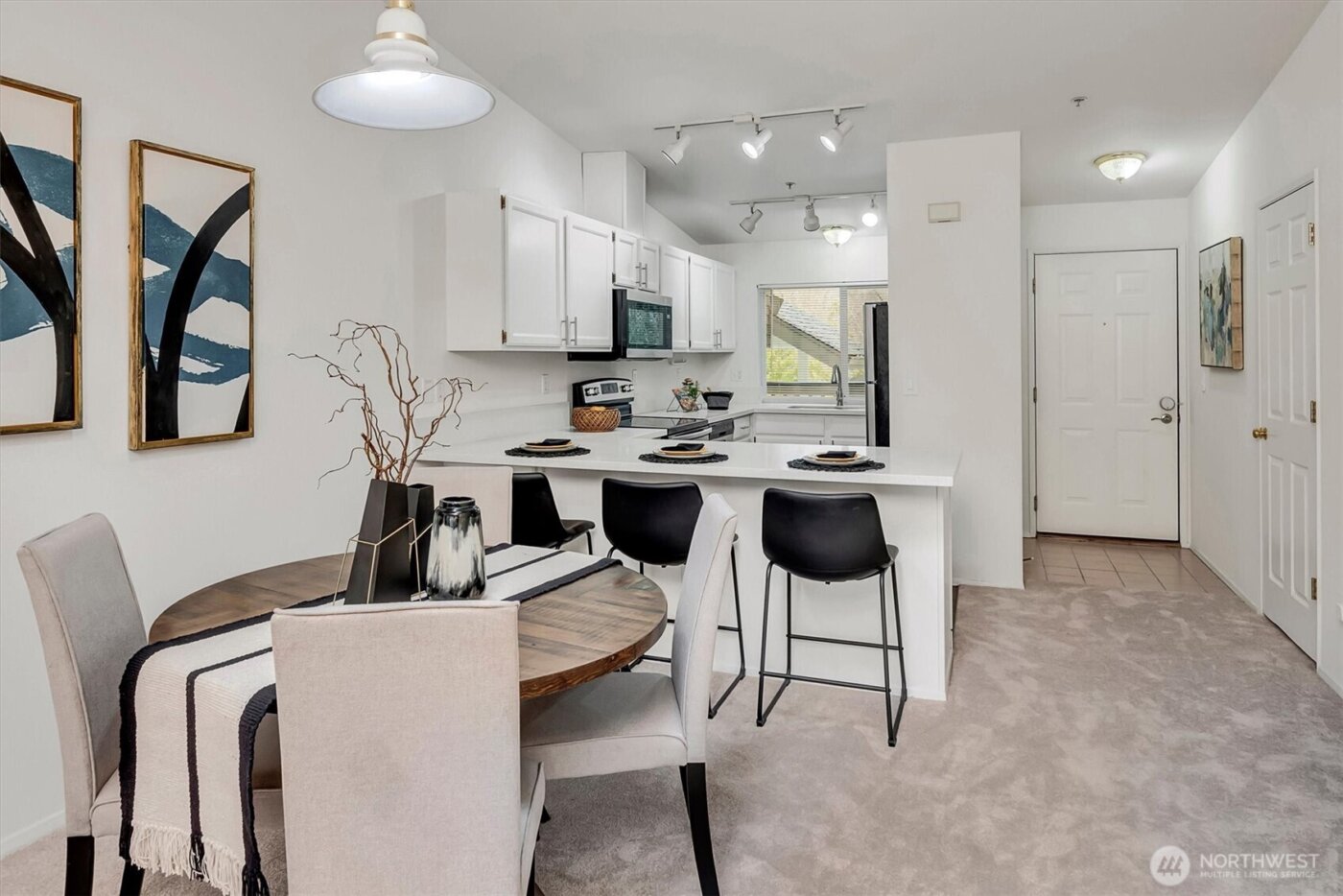 12323 NE 97th Street #O, Kirkland, WA 98033