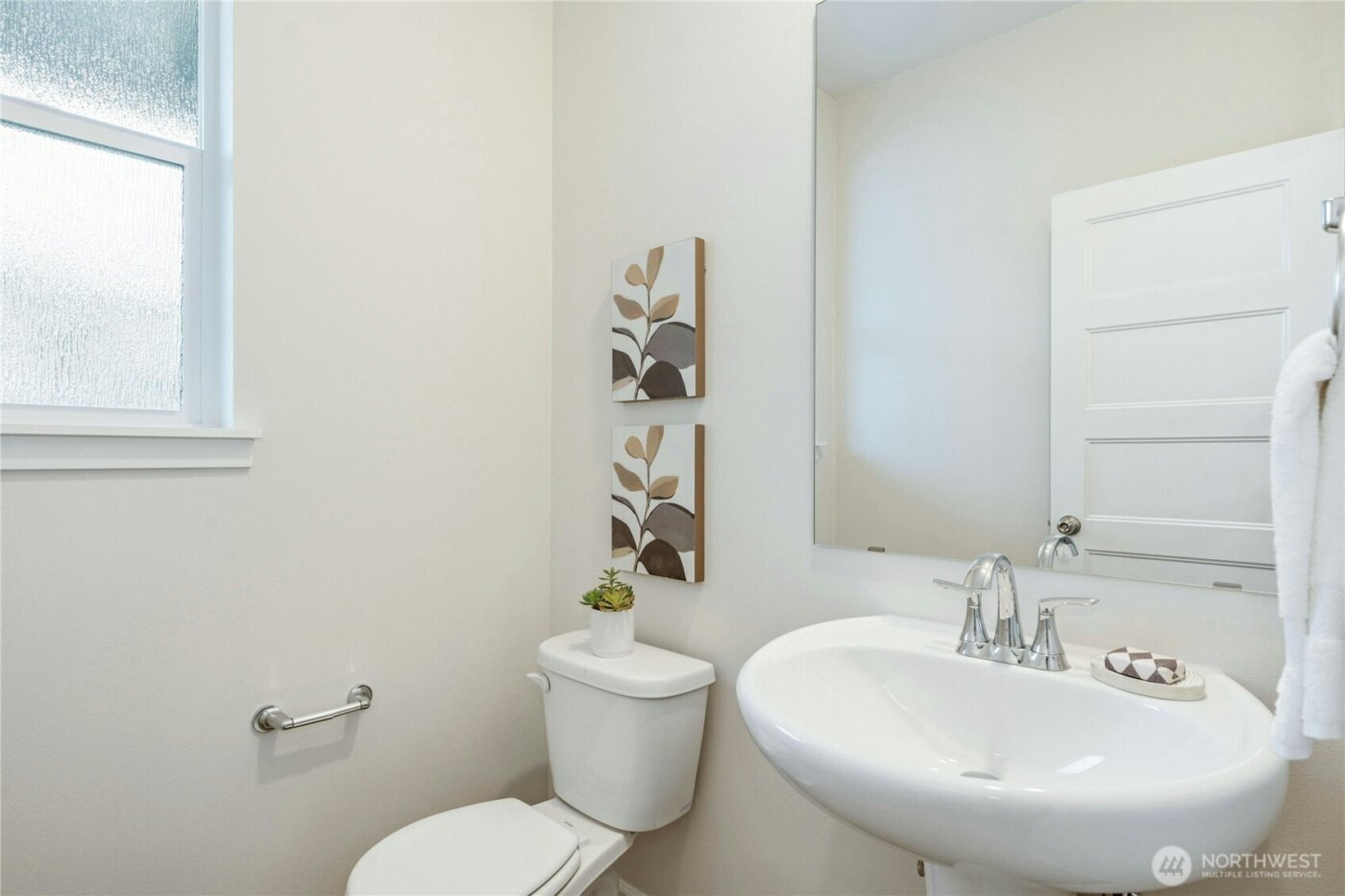 26917 30th Place S #13, Kent, WA 98032