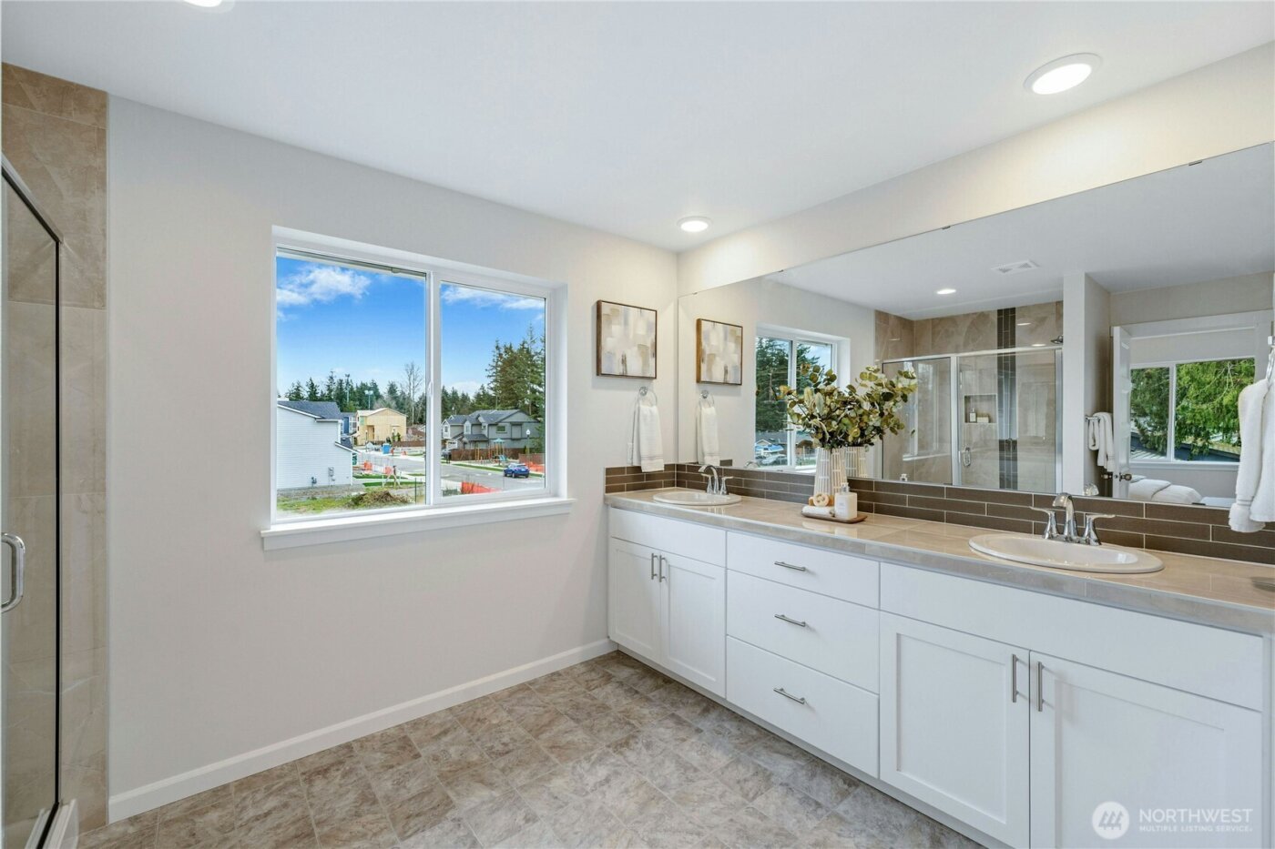 26917 30th Place S #13, Kent, WA 98032