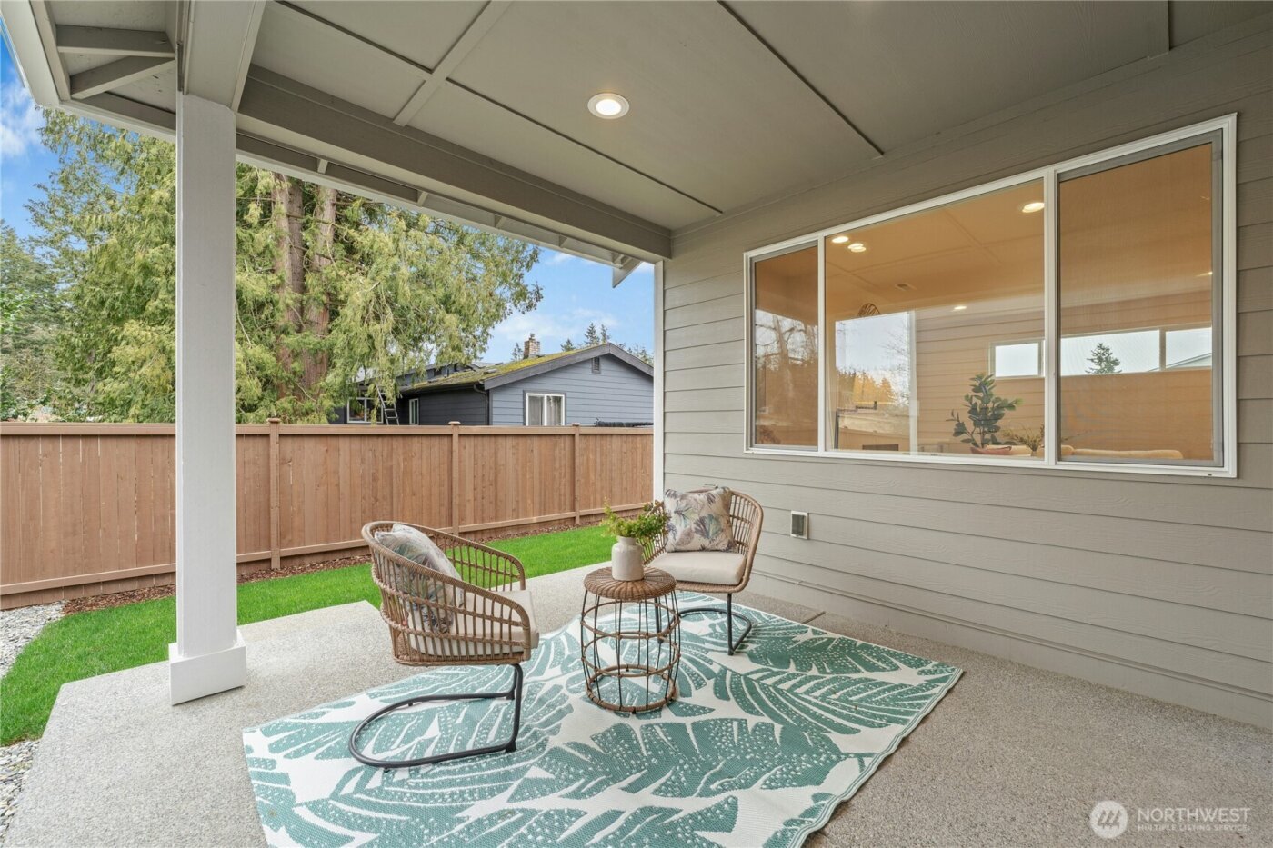 26917 30th Place S #13, Kent, WA 98032