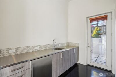 8501 14th Avenue NW, Seattle, WA 98117 - Photo 11