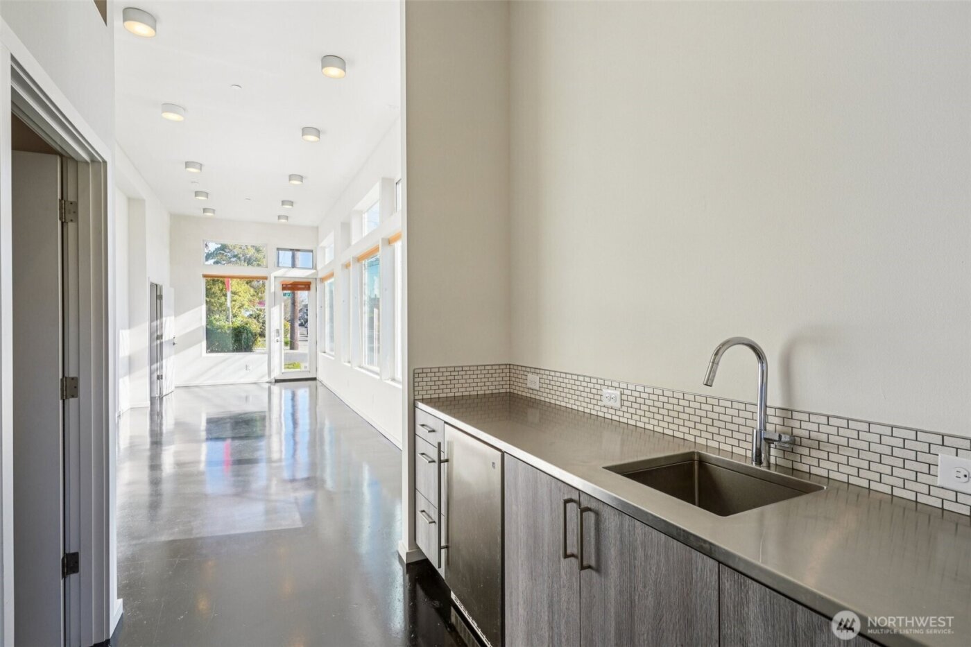 8501 14th Avenue NW, Seattle, WA 98117