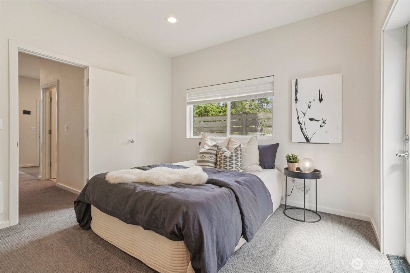 9032 14th Avenue NW #D, Seattle, WA 98117-3407