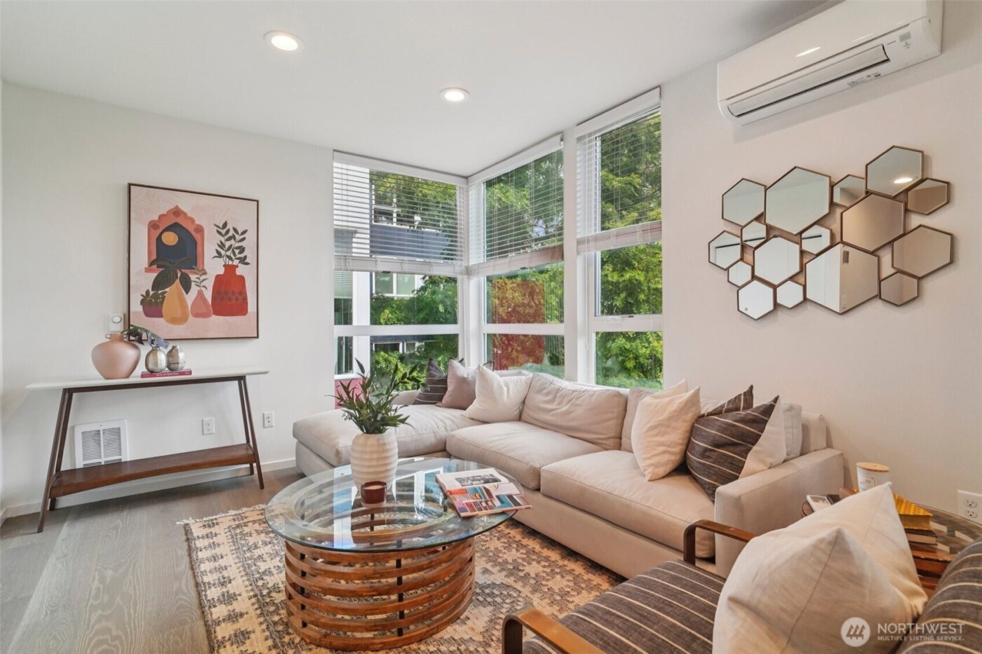 9032 14th Avenue NW #D, Seattle, WA 98117-3407