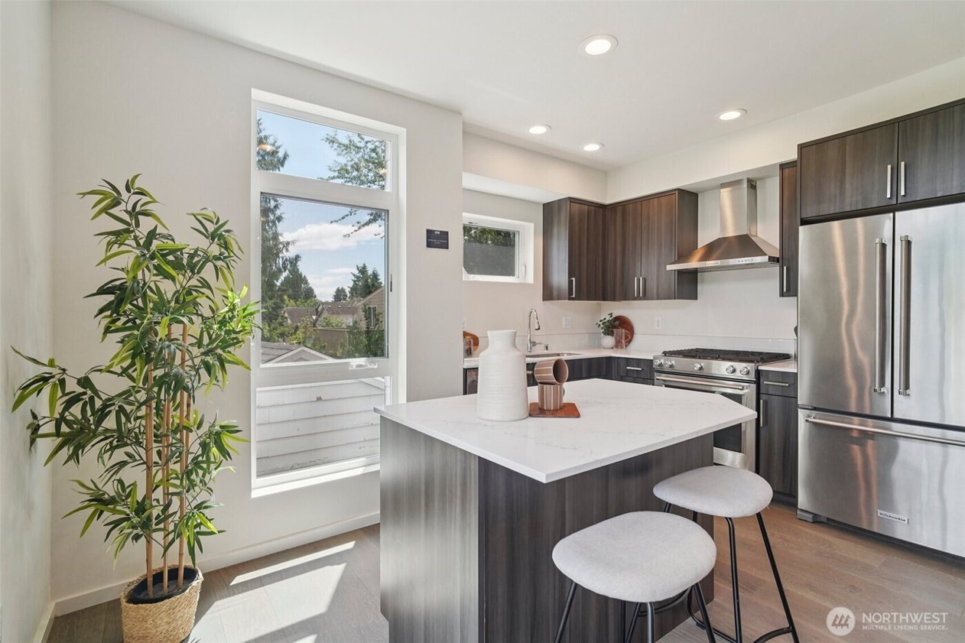 9032 14th Avenue NW #D, Seattle, WA 98117-3407