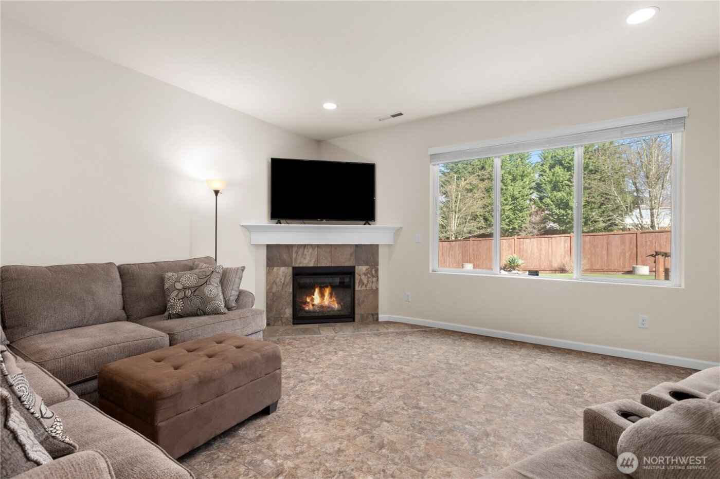 7913 152nd Street Ct E, Puyallup, WA 98375-8470