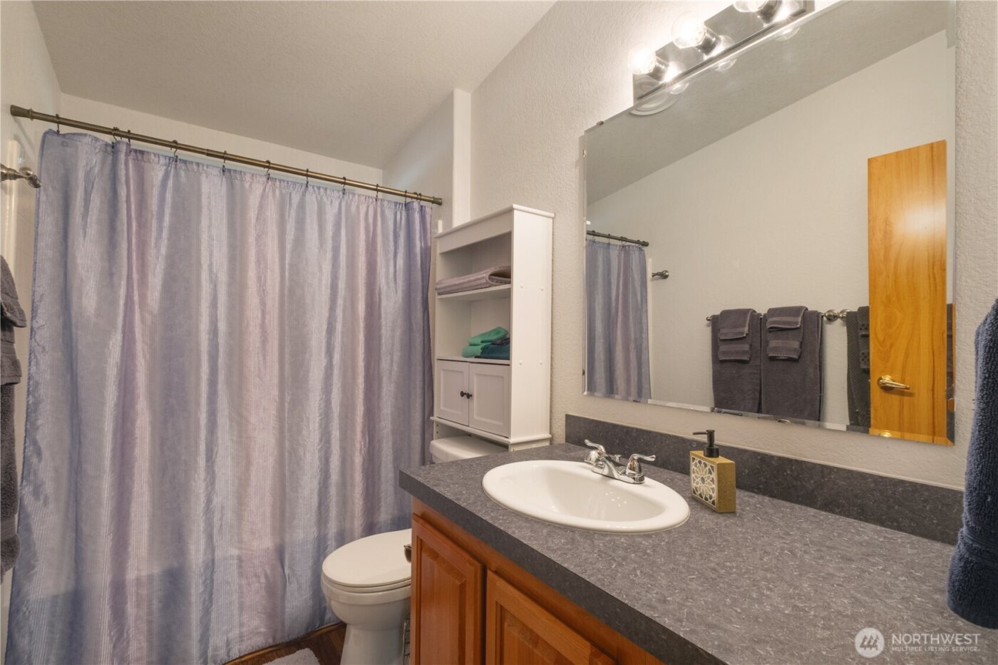 200 N Hamma Hamma Drive W, Hoodsport, WA 98548