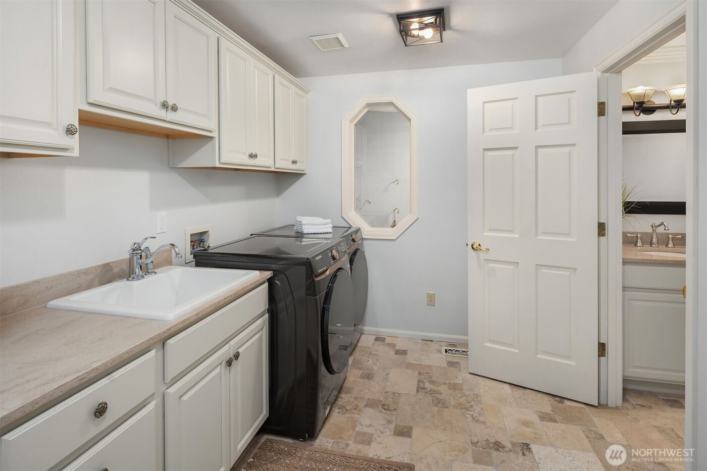 20427 NE 64th Place , Redmond, WA 98053