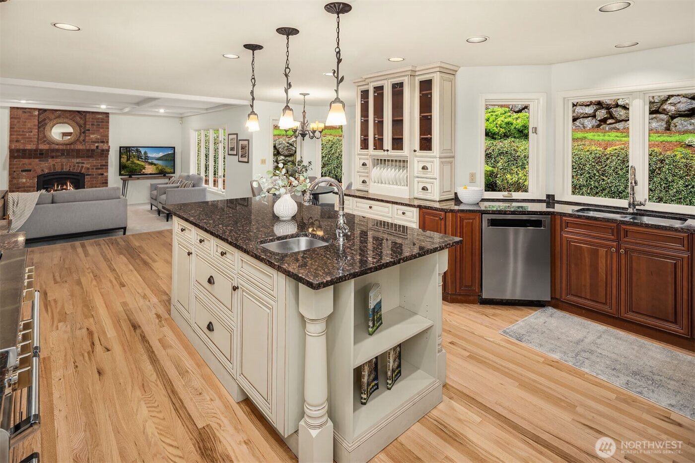 20427 NE 64th Place , Redmond, WA 98053