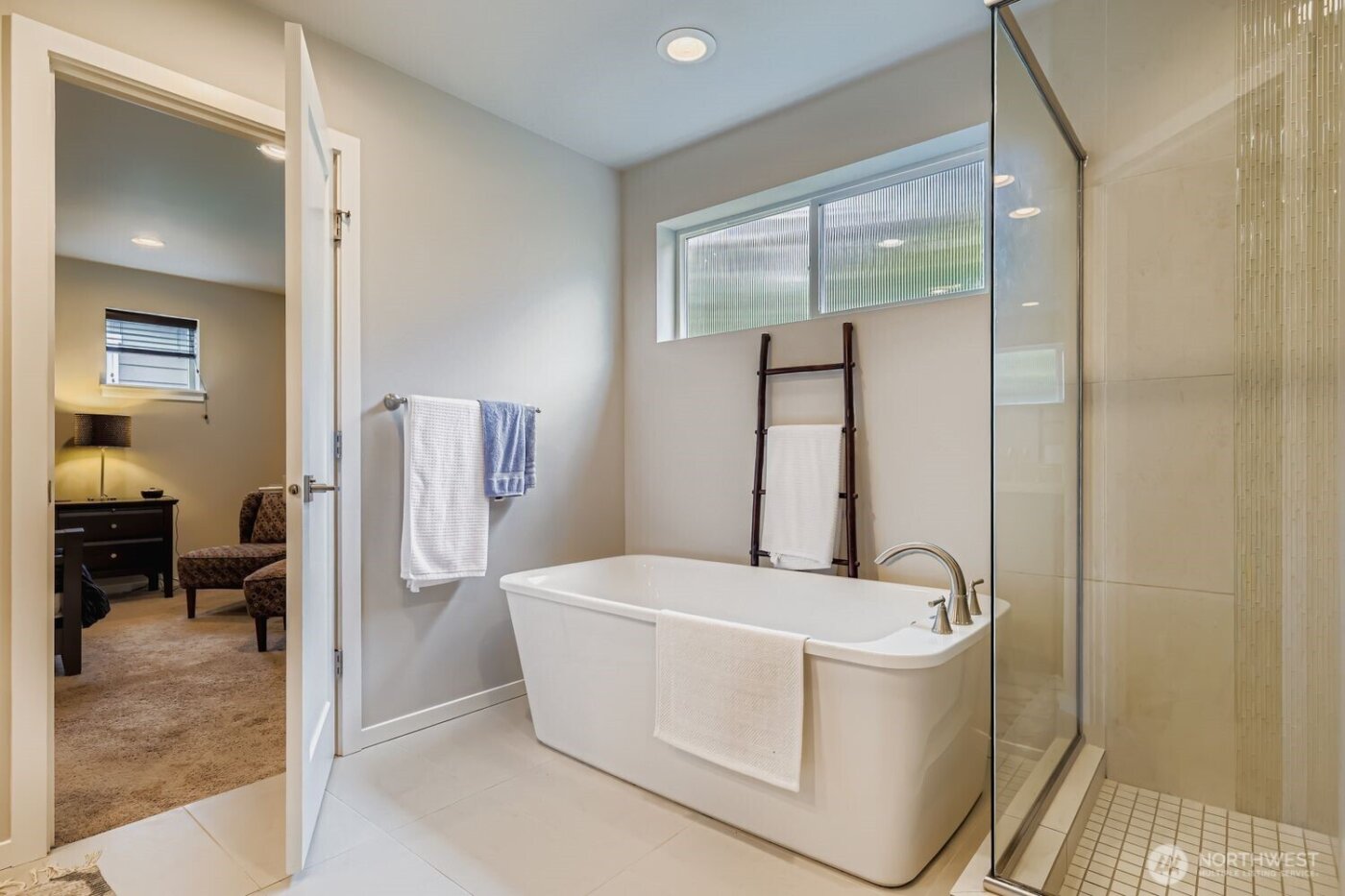 13530 NE 128th Place , Kirkland, WA 98034