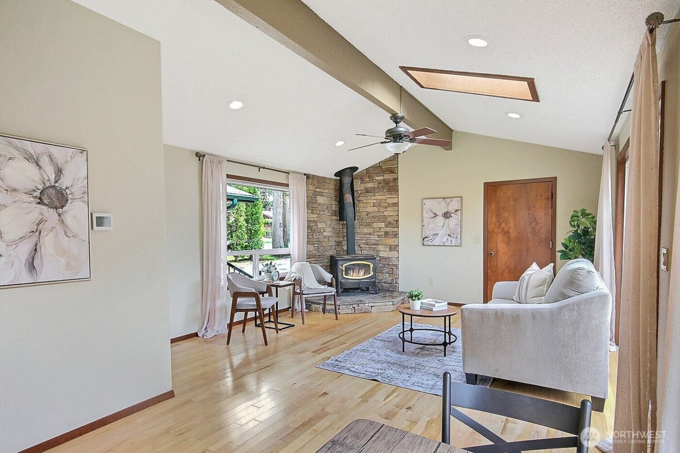 21834 SE 265th Way , Maple Valley, WA 98038